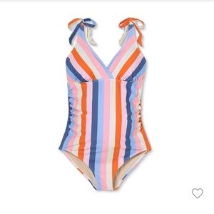 V neck maturnity swimsuit